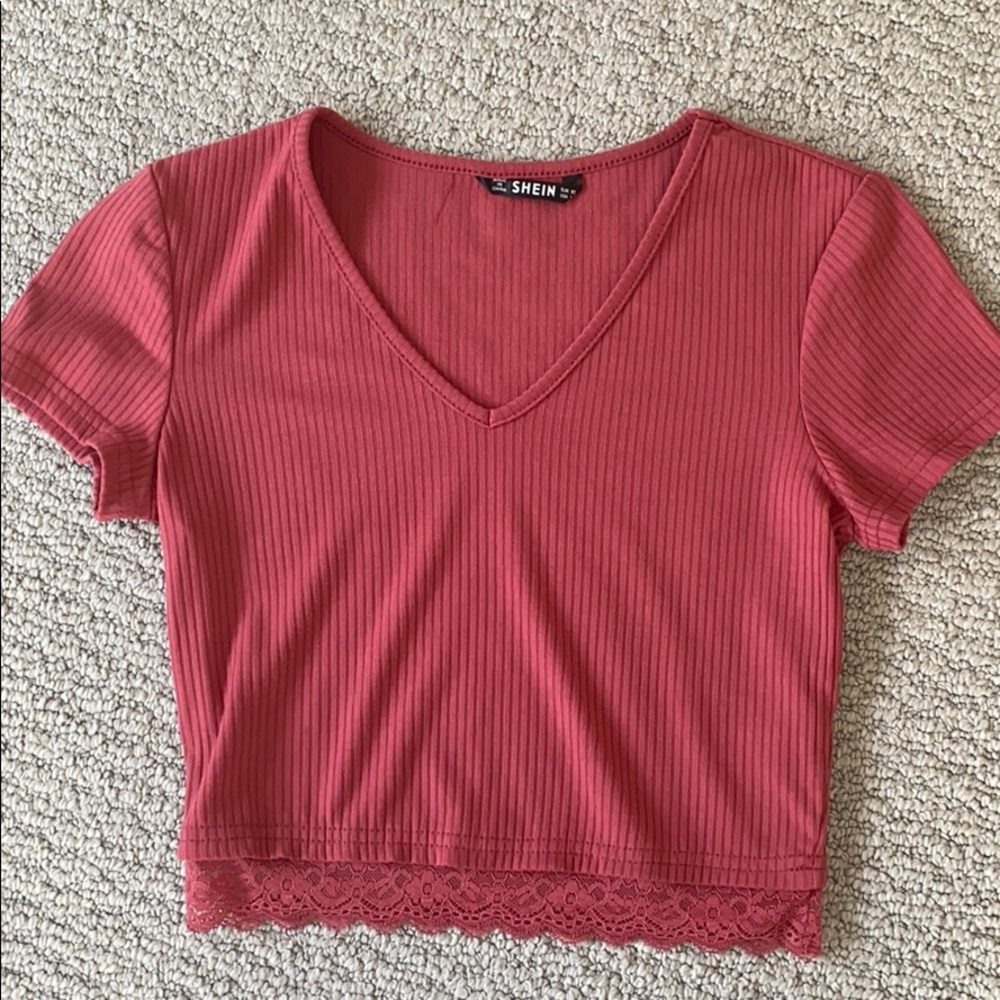 red shirt - Picture 2 of 4